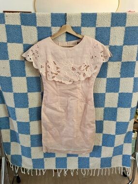 Vintage (90s?) Pink Scalloped Lace Yoke Linen Shift Dress